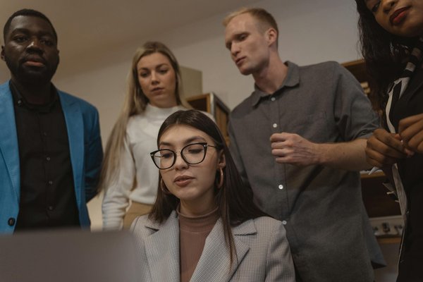 Stratégies efficaces pour protéger votre nom de domaine en ligne